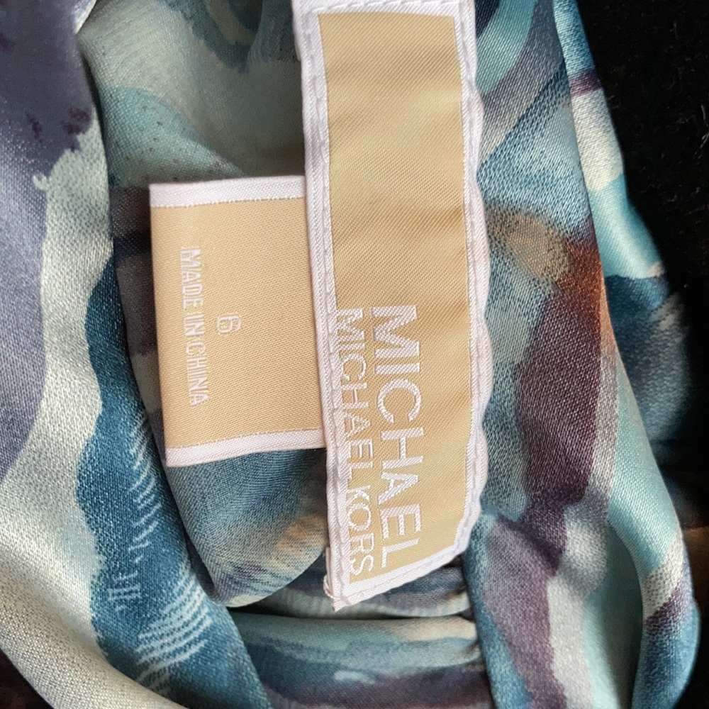 Michael Kors silk halter top (size 6) - Picture 5 of 6